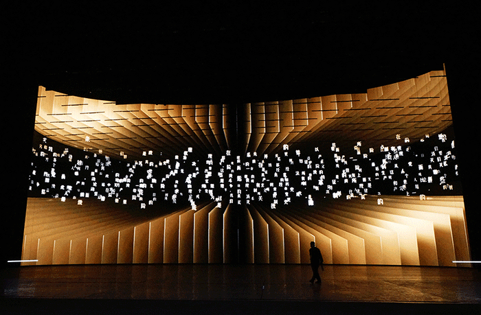 ?“紅五星劇場”8K巨幕LED顯示屏